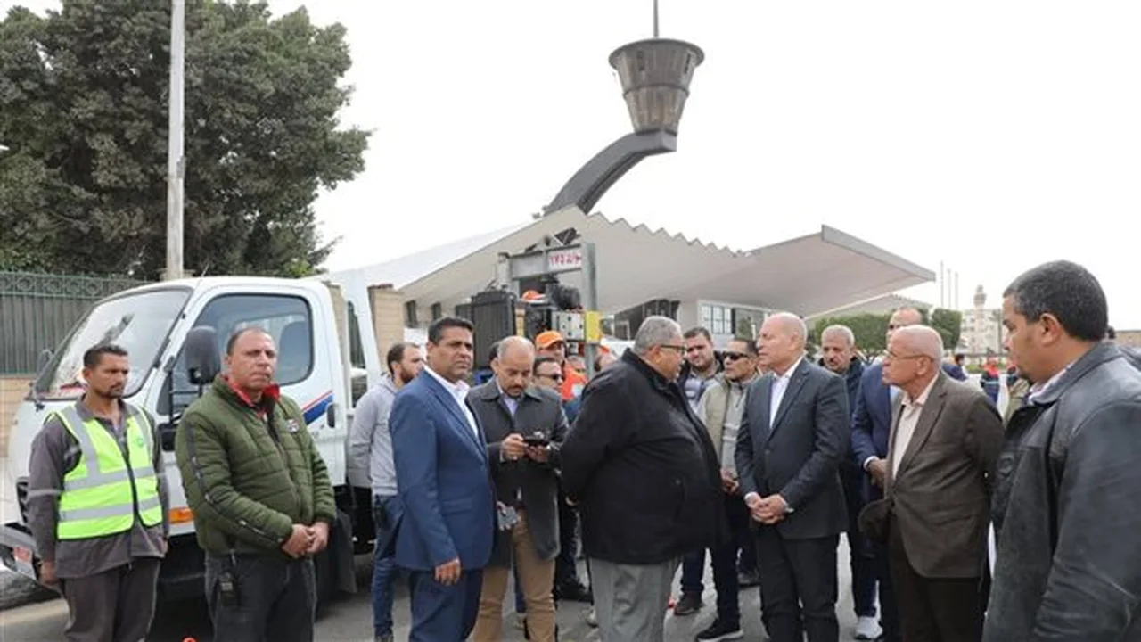 محافظ القاهرة يتفقد جاهزية معدات الصرف الصحي لمواجهة تقلبات الطقس في العاصمة